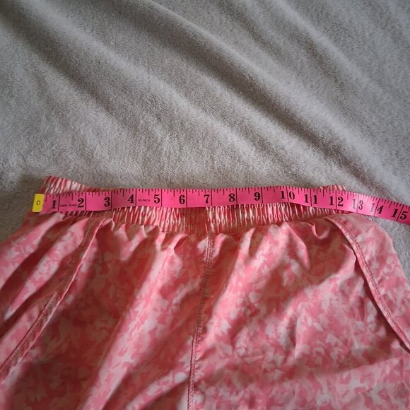 All in Motion Girl's Size XL (14/16) Coral Pink Patterned Sporty Athletic Shorts - Picture 7 of 9